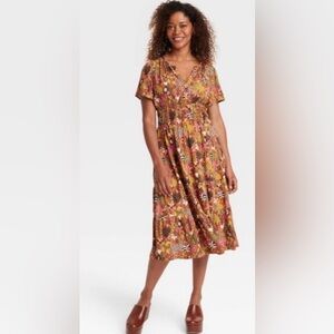 Women’s Target MIDI Floral Tiered Dress Latino heritage Month Size Large.